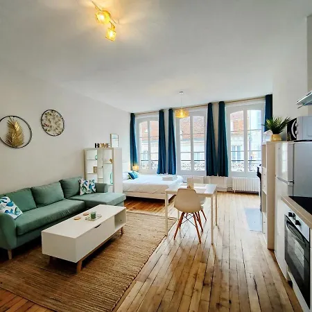 Appartement Paris IV - Sejour A Auxerre Extérieur photo