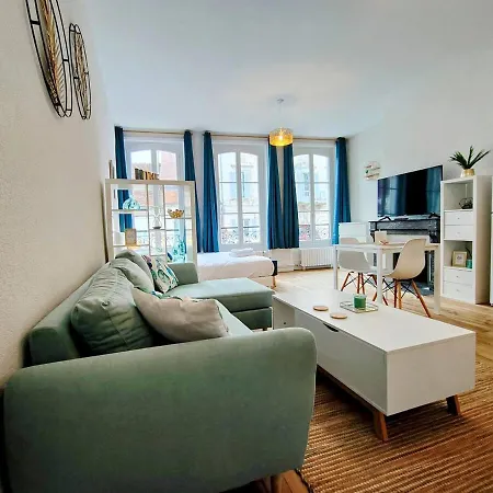 Appartement Paris IV - Sejour A Auxerre Extérieur photo